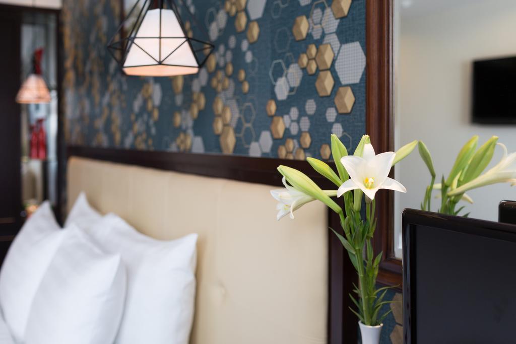 Serene Premier Hotel Ханой Экстерьер фото